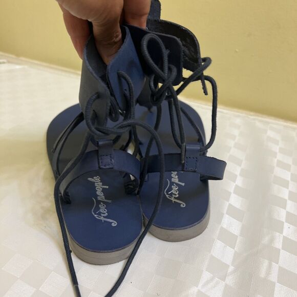 Free people Vacation Day Wrap Leather Sandals Denim blue Sz 39 - Picture 3 of 7